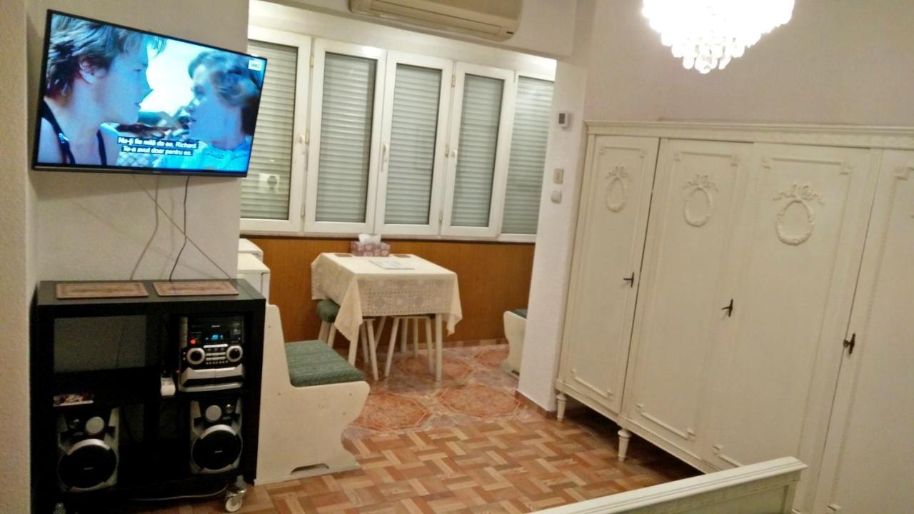 Rompromo Plus Accommodation บูคาเรสต์ ภายนอก รูปภาพ