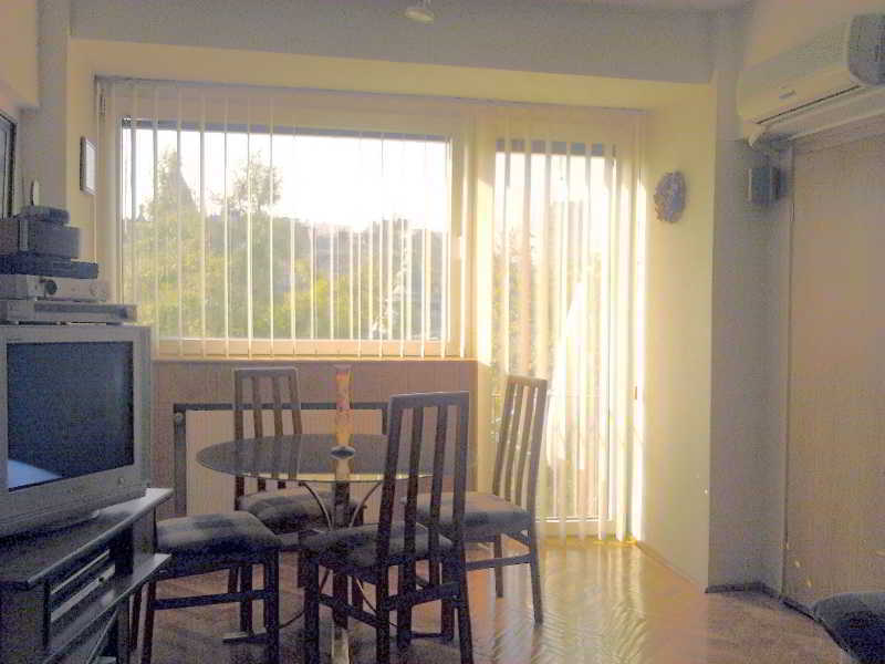 Rompromo Plus Accommodation บูคาเรสต์ ภายนอก รูปภาพ